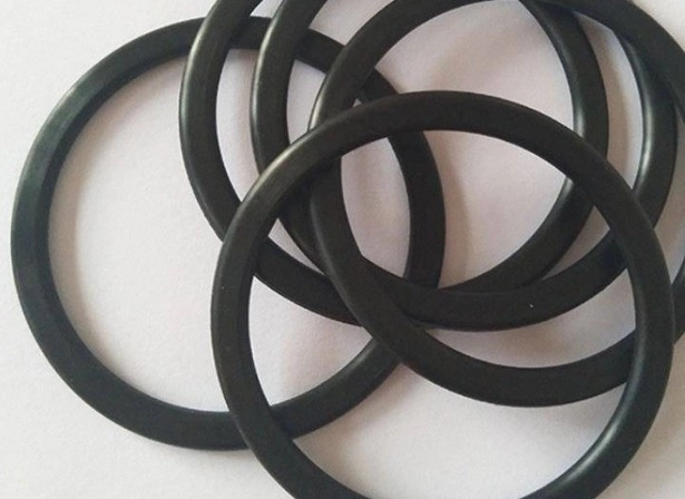 What are the material types of O-ring seals?